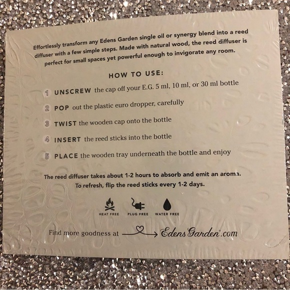 Essential Oil Reed Diffuser - Picture 2 of 4